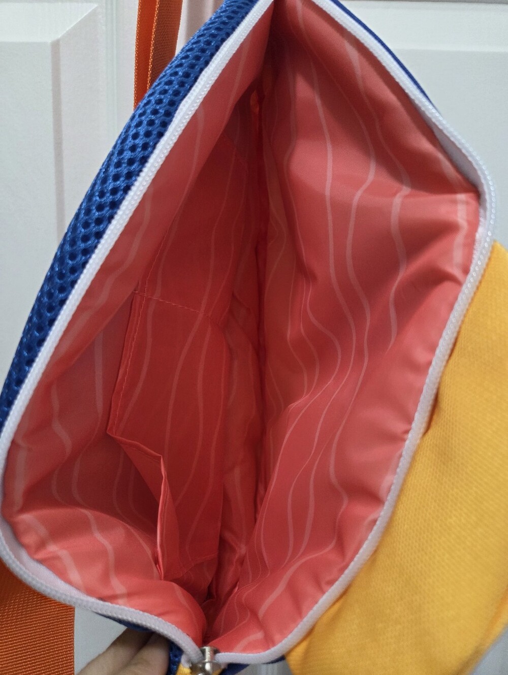 Ohmonah Tuna Crossbody Bag - Picture 3 of 4
